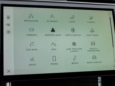 New 2026 Land Rover Range Rover SE image 28