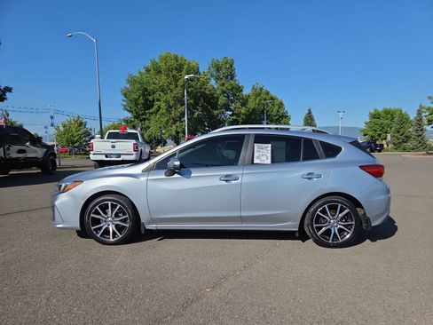 Used 2018 Subaru Impreza 2.0i Limited w/ Popular Package #2 AWD/4WD image 11