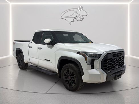 Used 2022 Toyota Tundra Limited w/ TRD Off-Road Package AWD/4WD image 7
