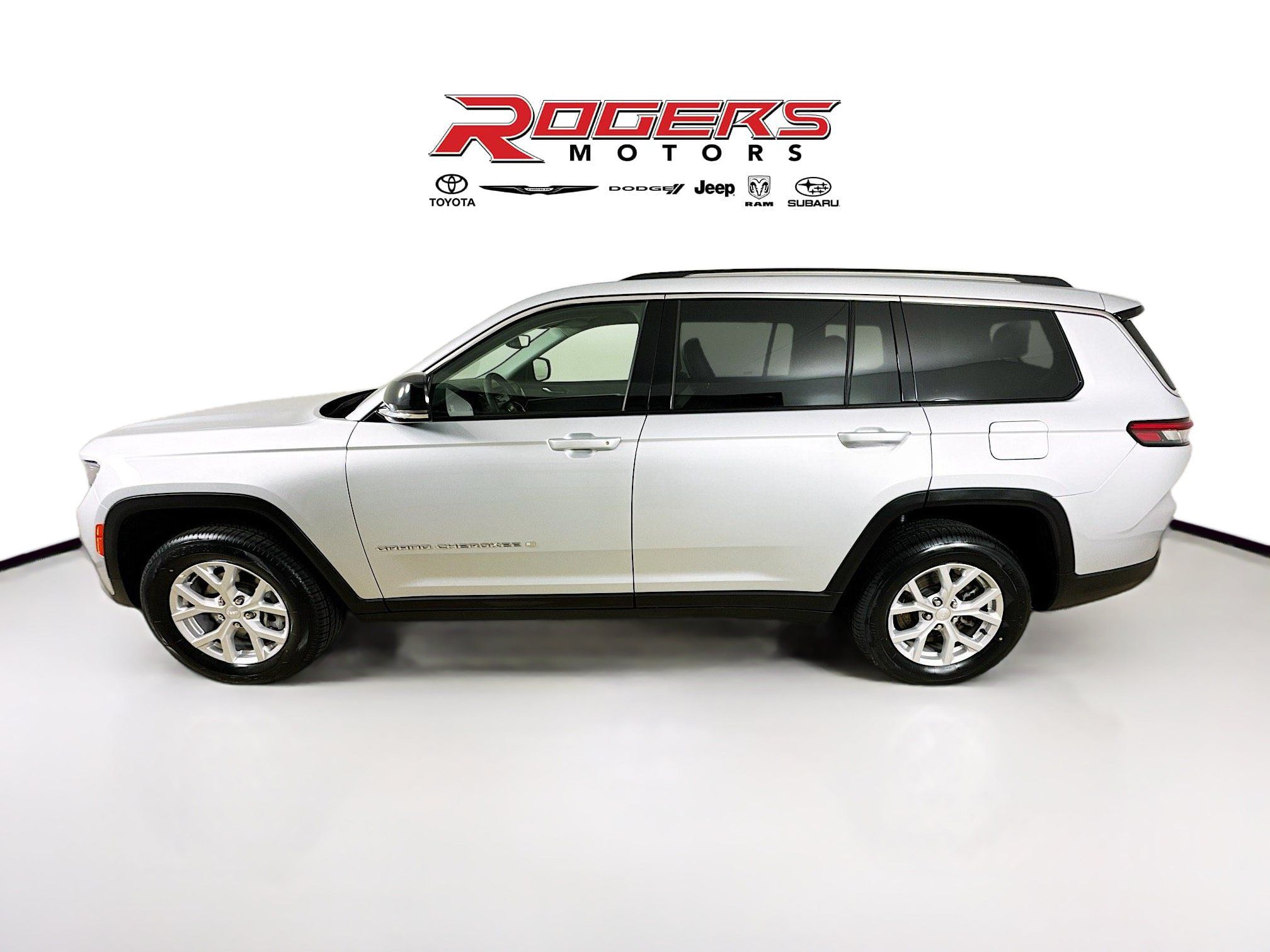 Certified 2023 Jeep Grand Cherokee L Limited AWD/4WD image 4