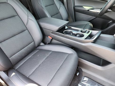 New 2027 Chevrolet Equinox LT w/ Convenience Package II AWD/4WD image 13