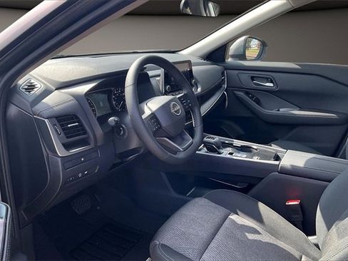 New 2026 Nissan Rogue SV image 7