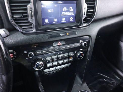 Used 2018 Kia Sportage EX image 15
