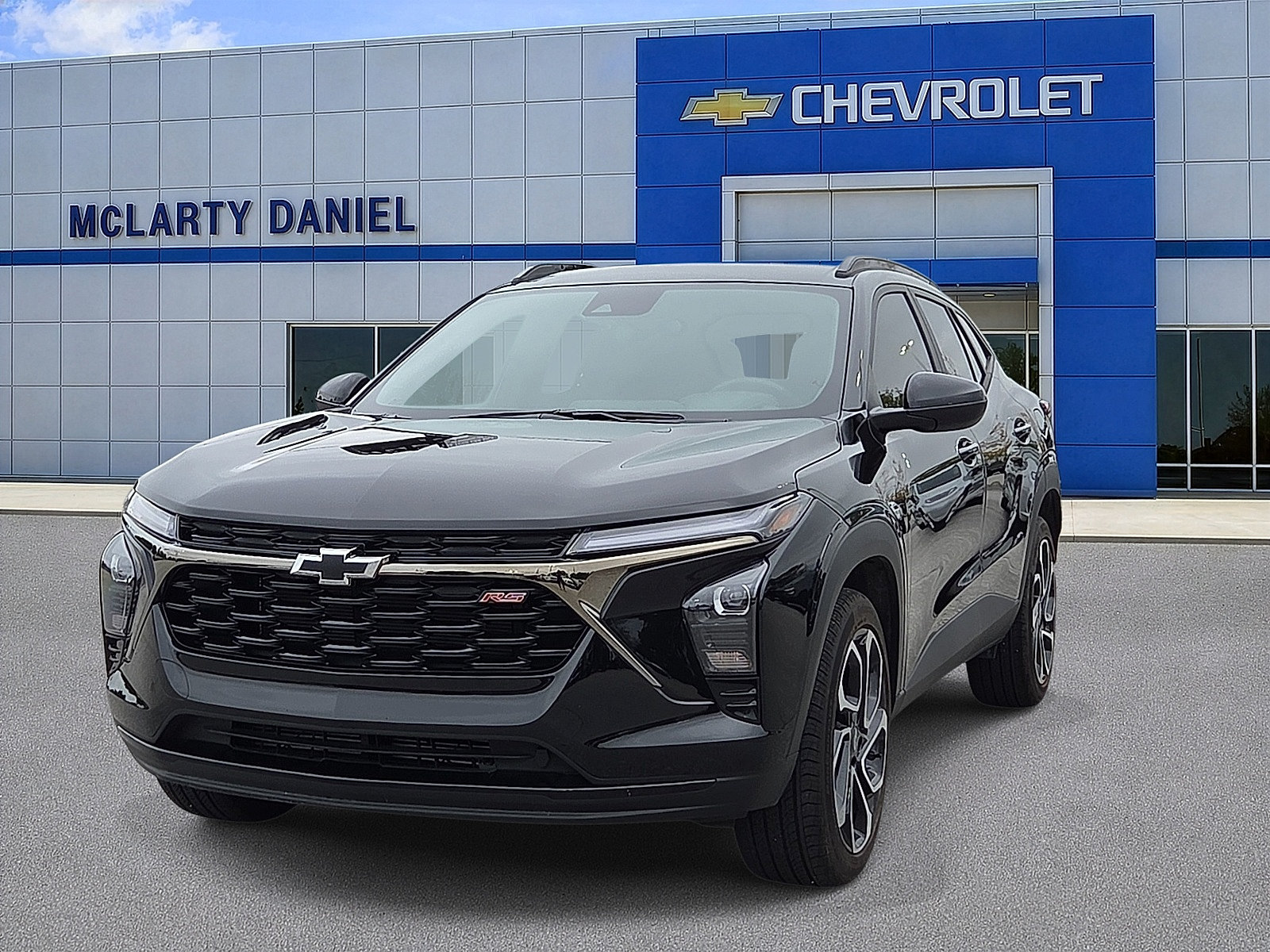 Used 2026 Chevrolet Trax RS w/ Driver Confidence Package FWD image 2