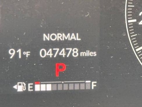 Used 2023 Honda Pilot Touring image 15