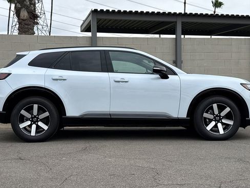 New 2026 Honda Prologue Touring image 3