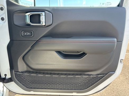 New 2026 Jeep Wrangler Rubicon image 17