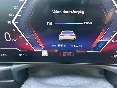 Used 2025 BMW i4 eDrive40 image 26