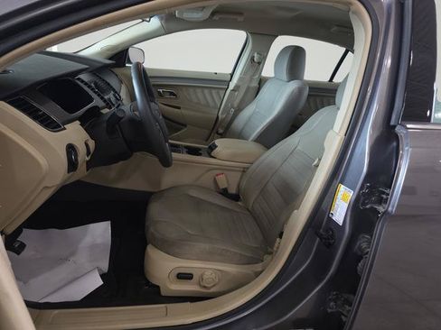 Used 2014 Ford Taurus SE FWD image 12