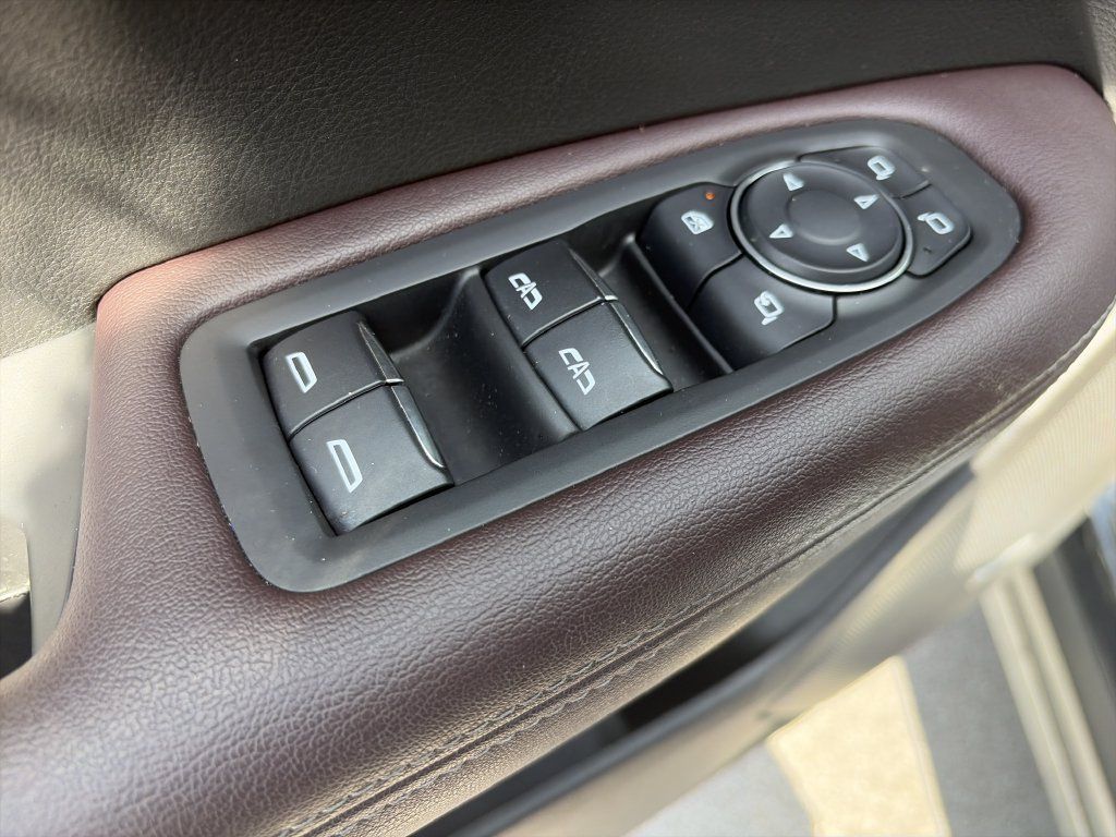 Used 2023 Cadillac XT6 Premium Luxury FWD image 18
