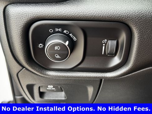 Used 2025 RAM 1500 Big Horn AWD/4WD image 26