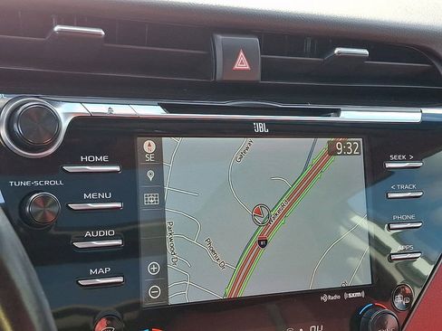 Used 2019 Toyota Camry XSE image 17