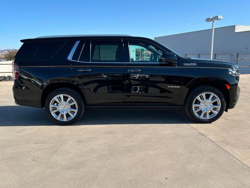 Used 2022 Chevrolet Tahoe High Country image 6