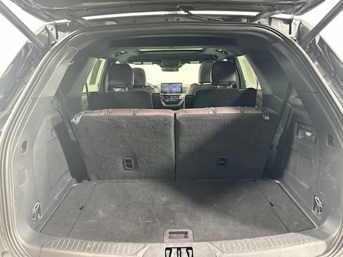 Used 2025 Ford Explorer Platinum w/ LUX Leather Package image 29