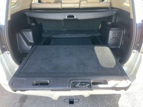 Used 2013 Toyota 4Runner Limited image 14