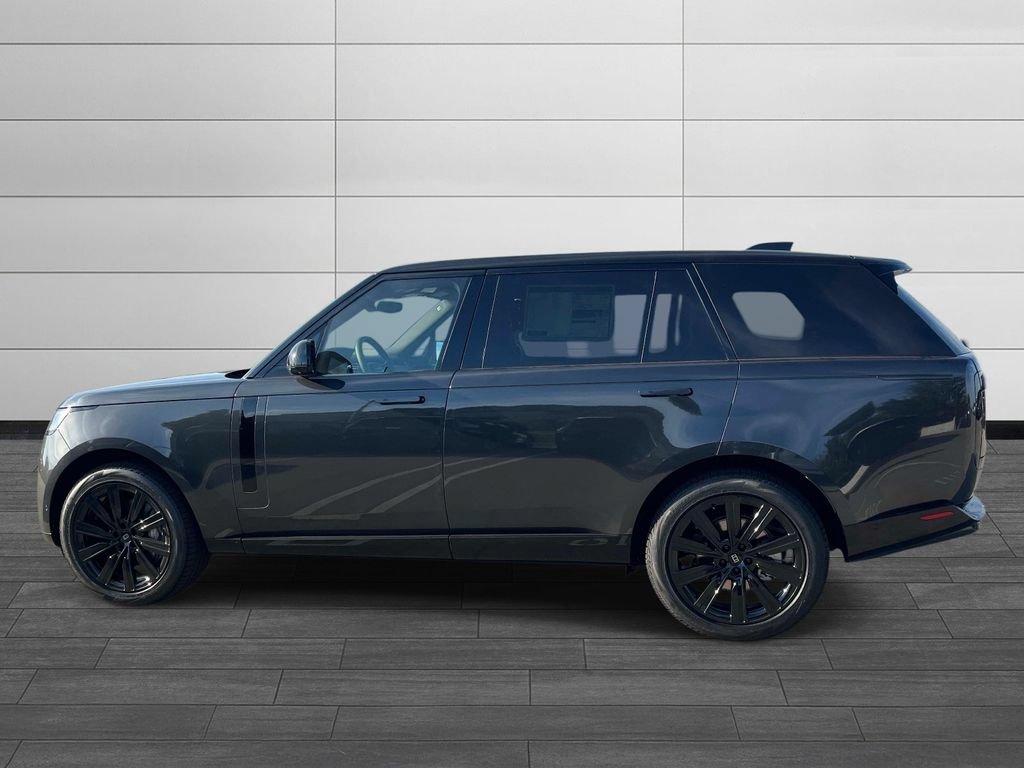 New 2027 Land Rover Range Rover Long Wheelbase SE AWD/4WD image 2