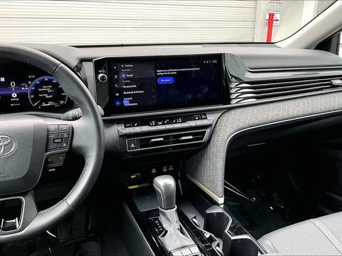 Certified 2025 Toyota Camry XLE FWD image 9
