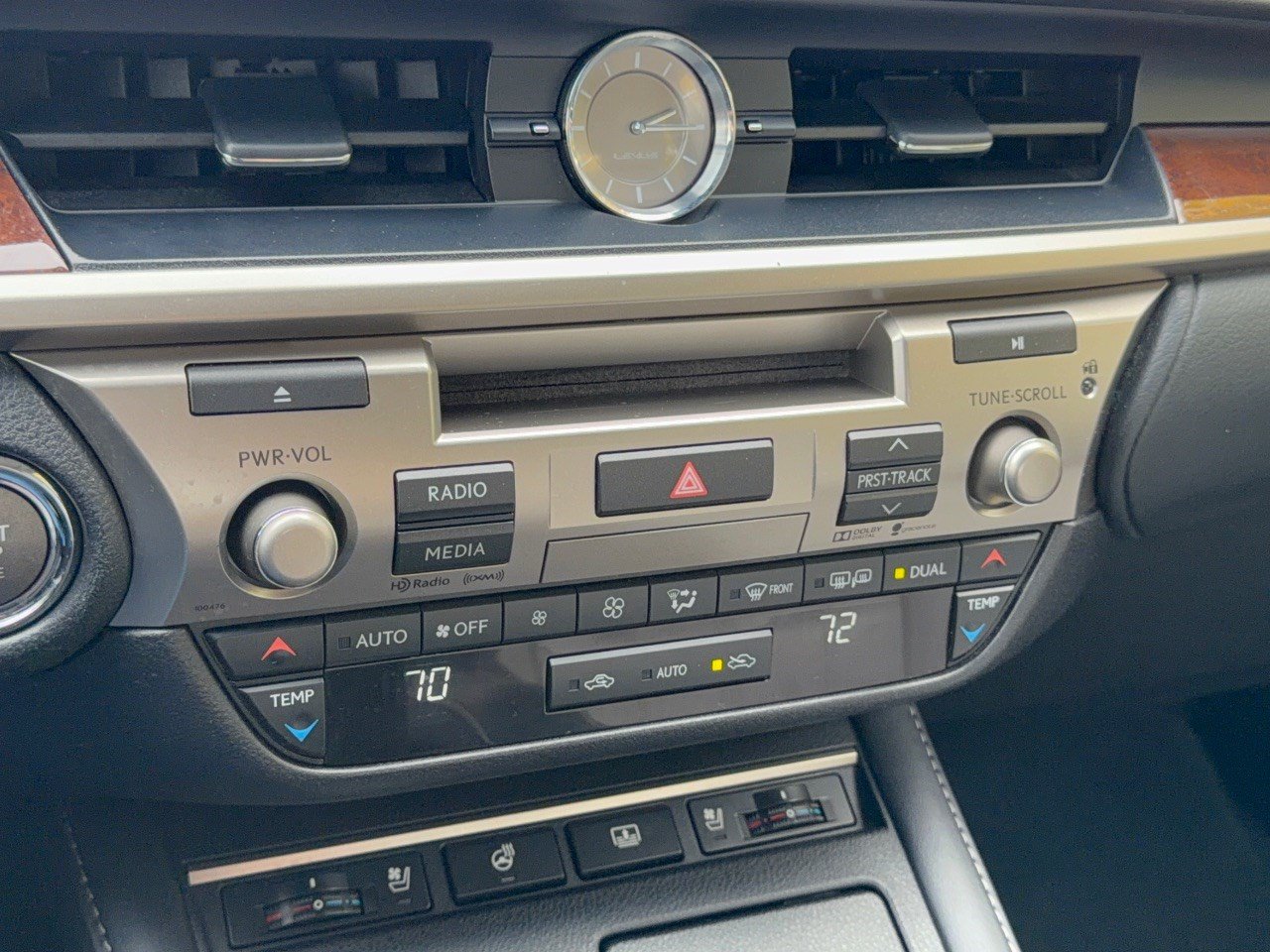 Used 2016 Lexus ES 350 w/ Luxury Package w/Wood Trim FWD image 22