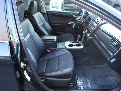 Used 2013 Toyota Camry SE FWD image 20