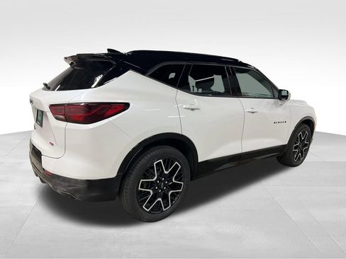 Certified 2024 Chevrolet Blazer RS w/ Enhanced Convenience Package AWD/4WD image 9
