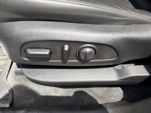 Used 2020 Chevrolet Traverse RS w/ LPO, Floor Liner Package AWD/4WD image 16