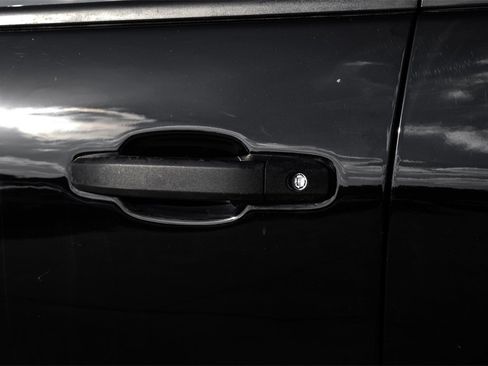 Used 2018 Chevrolet Silverado 1500 Custom w/ Custom Value Package image 36