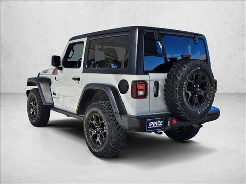 Used 2022 Jeep Wrangler Willys image 7