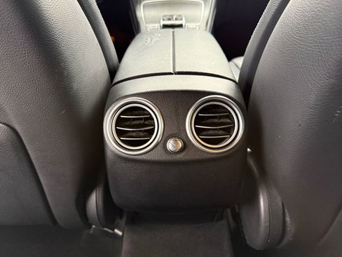 Used 2018 Mercedes-Benz GLC 300 4MATIC Coupe image 32