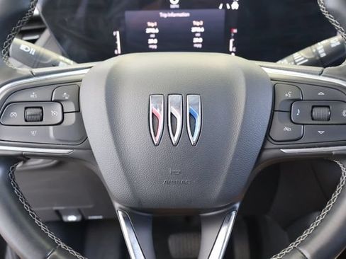 Used 2025 Buick Encore GX Preferred FWD image 23
