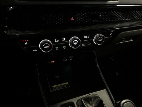 Used 2025 Honda CR-V Sport Touring image 22