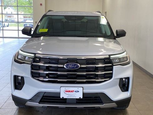 New 2026 Ford Explorer Active w/ Active Comfort Package image 3