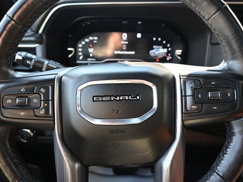 Used 2023 GMC Yukon Denali Ultimate AWD/4WD image 20