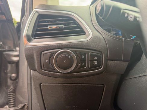 Used 2024 Ford Edge Titanium AWD/4WD image 14
