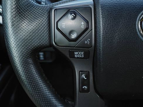 Used 2023 Toyota Tacoma TRD Off-Road w/ Technology Package AWD/4WD image 27