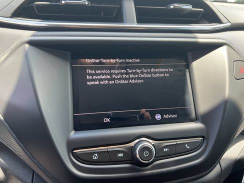 Used 2023 Chevrolet TrailBlazer LT FWD image 24