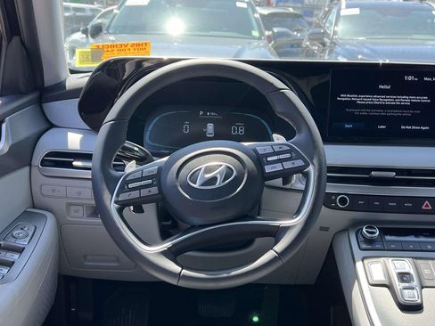 Used 2023 Hyundai Palisade SEL AWD/4WD image 15