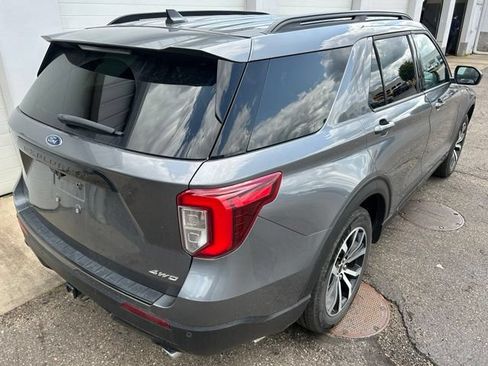 Used 2023 Ford Explorer ST-Line w/ Class IV Trailer Tow Package AWD/4WD image 5