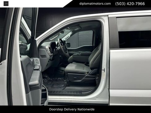 Used 2023 Ford F150 XLT w/ XTR Package image 18