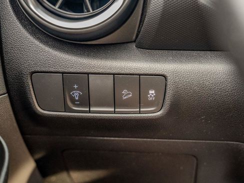Used 2022 Hyundai Kona SEL w/ Convenience Package FWD image 32
