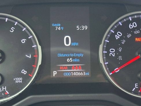 Used 2021 Toyota RAV4 LE AWD/4WD image 25