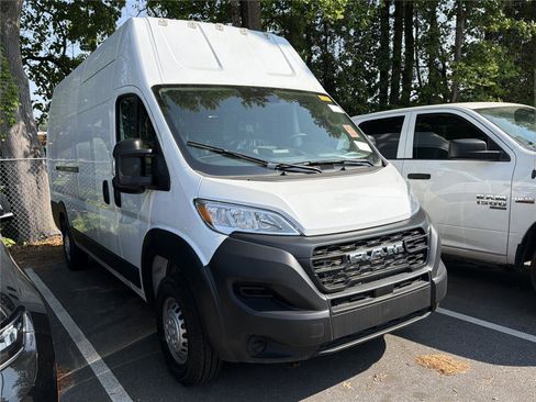 Used 2025 RAM ProMaster 3500 FWD image 3