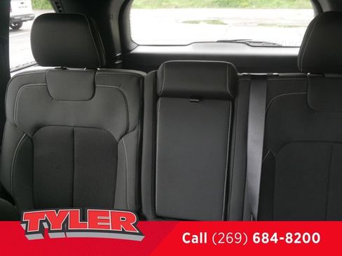 New 2026 Jeep Grand Cherokee Laredo X AWD/4WD image 41