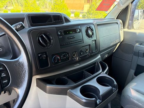 Used 2013 Ford E-150 and Econoline 150 w/ Commercial Cargo Van Pkg RWD image 23