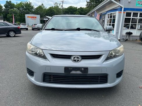 Used 2011 Scion tC FWD image 9