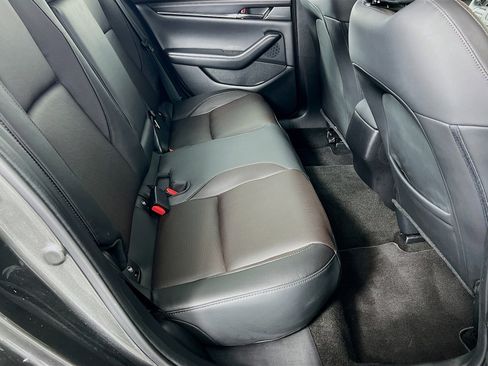 Used 2022 MAZDA MAZDA3 s image 23