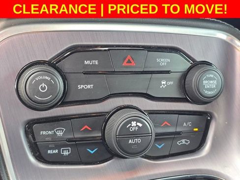 Used 2017 Dodge Challenger SXT RWD image 23