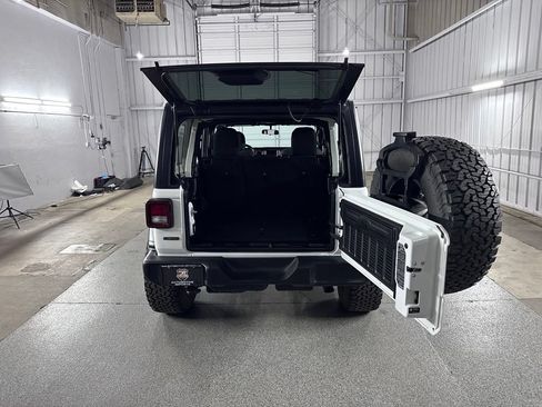 Used 2021 Jeep Wrangler Unlimited Sport AWD/4WD image 49
