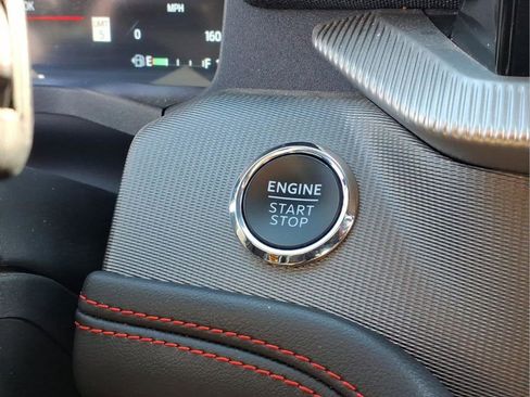 Used 2025 Ford Explorer ST-Line image 14