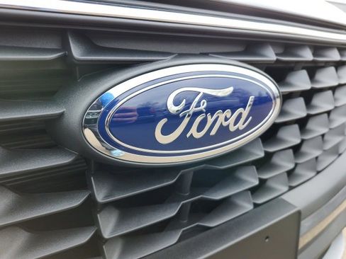 New 2025 Ford Escape Base image 8