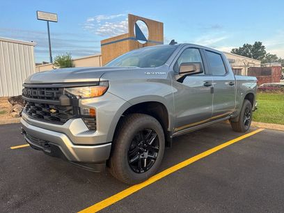 New 2026 Chevrolet Silverado 1500 Custom w/ Turbomax Blackout Package